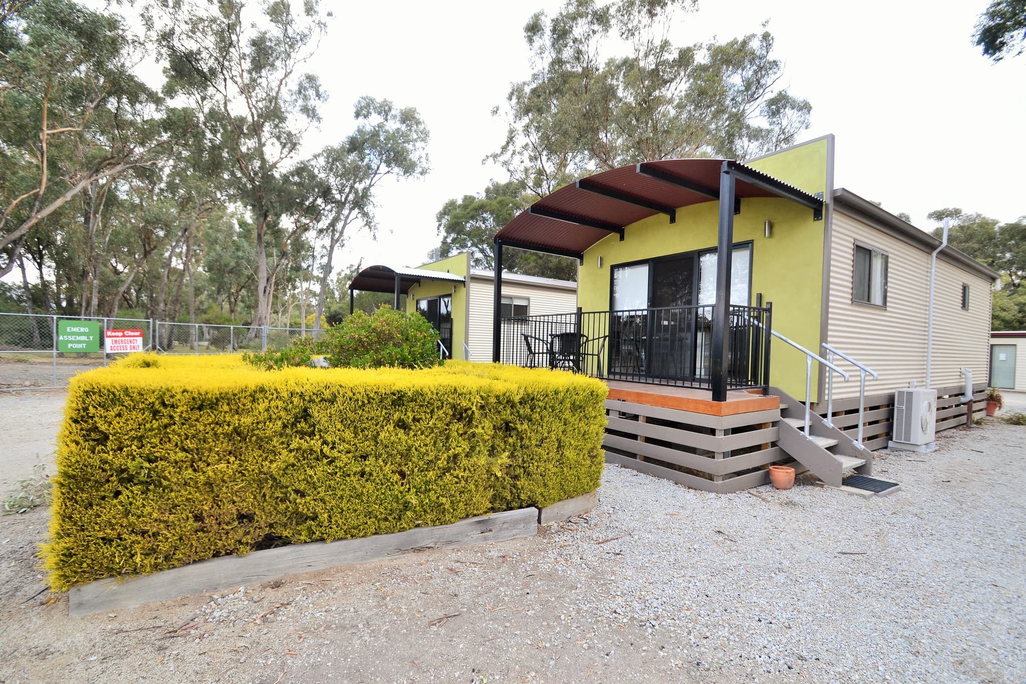 Deluxe Riverview Cabin, photo 2